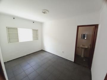 Alugar Casa / Padrão em Ribeirão Preto R$ 1.100,00 - Foto 5