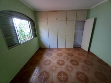 Alugar Casa / Padrão em Ribeirão Preto R$ 1.500,00 - Foto 16