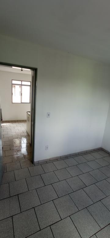 Alugar Apartamento / Padrão em Ribeirão Preto R$ 650,00 - Foto 12