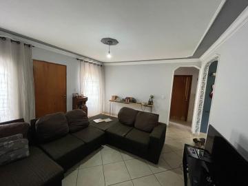 Alugar Casa / Padrão em Ribeirão Preto R$ 900,00 - Foto 2
