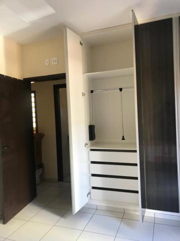 Alugar Apartamento / Padrão em Ribeirão Preto R$ 800,00 - Foto 4