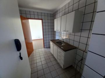 Alugar Apartamento / Padrão em Ribeirão Preto R$ 700,00 - Foto 3