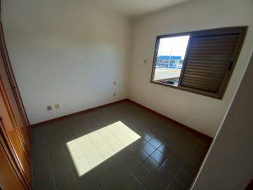 Alugar Apartamento / Padrão em Ribeirão Preto R$ 700,00 - Foto 6