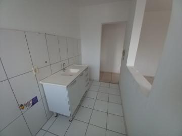 Alugar Apartamento / Padrão em Ribeirão Preto R$ 750,00 - Foto 4