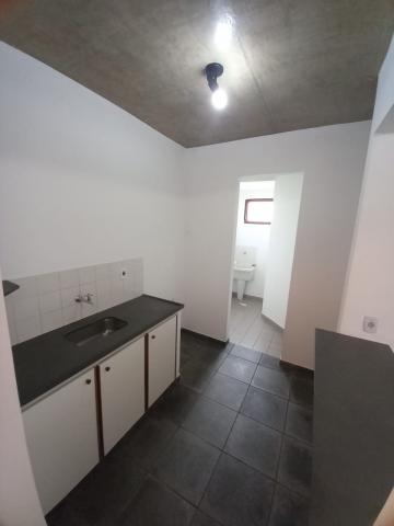 Alugar Apartamentos / Padrão em Ribeirão Preto R$ 700,00 - Foto 4