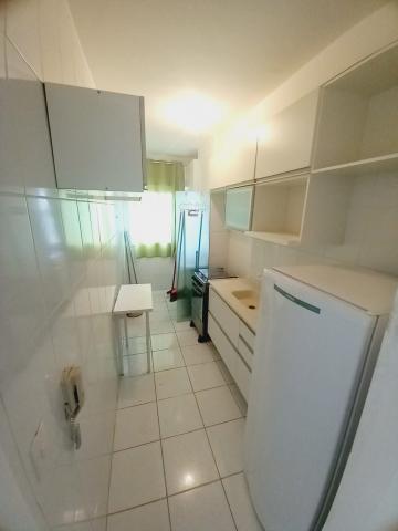 Alugar Apartamento / Padrão em Ribeirão Preto R$ 1.600,00 - Foto 4