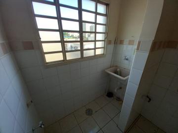 Alugar Apartamento / Padrão em Ribeirão Preto R$ 850,00 - Foto 11