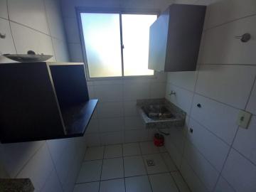 Alugar Apartamento / Padrão em Ribeirão Preto R$ 1.000,00 - Foto 4