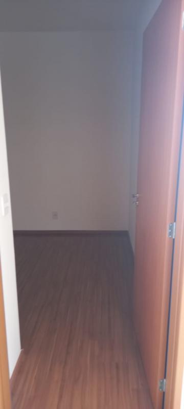 Alugar Apartamento / Padrão em Ribeirão Preto R$ 1.100,00 - Foto 13