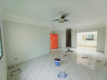 Alugar Casa / Padrão em Ribeirão Preto R$ 2.300,00 - Foto 3