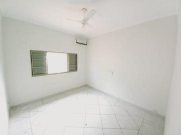 Alugar Casa / Padrão em Ribeirão Preto R$ 2.300,00 - Foto 4