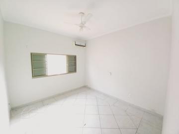 Alugar Casa / Padrão em Ribeirão Preto R$ 2.300,00 - Foto 5