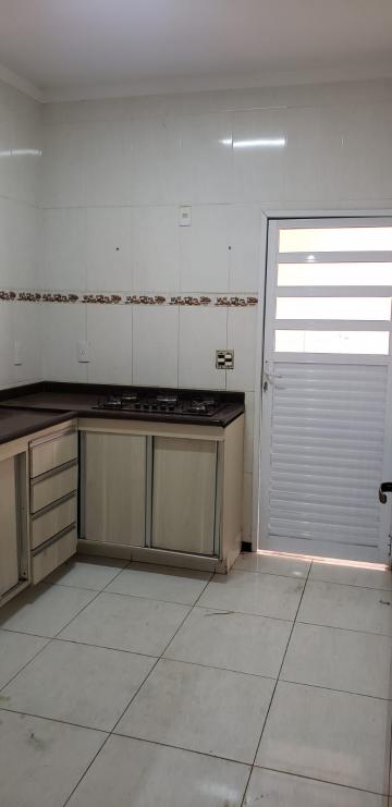 Alugar Casa / Padrão em Ribeirão Preto R$ 2.200,00 - Foto 3