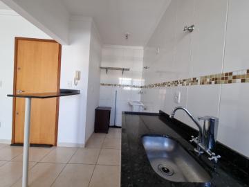 Alugar Apartamento / Padrão em Ribeirão Preto R$ 1.600,00 - Foto 9