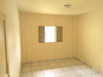 Alugar Casa / Padrão em Ribeirão Preto R$ 850,00 - Foto 7