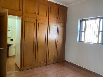 Comprar Casa / Padrão em Ribeirão Preto R$ 400.000,00 - Foto 4