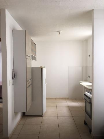 Comprar Apartamento / Padrão em Ribeirão Preto R$ 180.000,00 - Foto 2