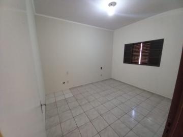 Alugar Casa / Padrão em Ribeirão Preto R$ 850,00 - Foto 4