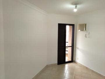 Alugar Apartamento / Padrão em Ribeirão Preto R$ 1.800,00 - Foto 12