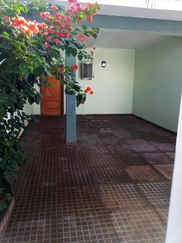 Alugar Casa / Padrão em Ribeirão Preto R$ 1.800,00 - Foto 2