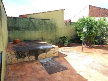 Alugar Casa / Padrão em Ribeirão Preto R$ 800,00 - Foto 13