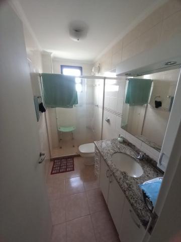 Alugar Apartamento / Padrão em Ribeirão Preto R$ 1.950,00 - Foto 17