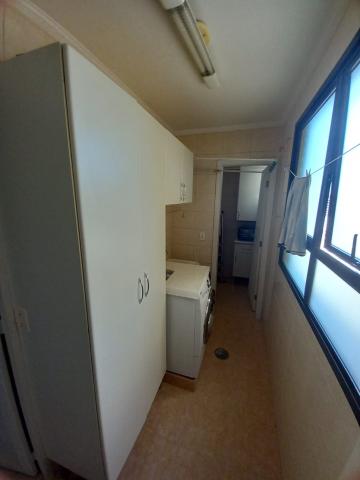 Alugar Apartamento / Padrão em Ribeirão Preto R$ 1.950,00 - Foto 11