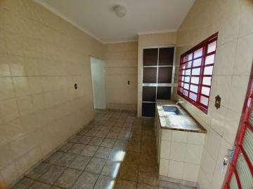 Alugar Casa / Padrão em Ribeirão Preto R$ 700,00 - Foto 4