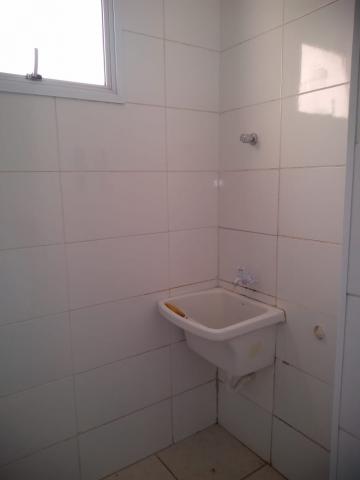 Alugar Apartamento / Padrão em Ribeirão Preto R$ 1.350,00 - Foto 4