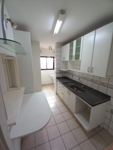 Alugar Apartamento / Padrão em Ribeirão Preto R$ 1.650,00 - Foto 4