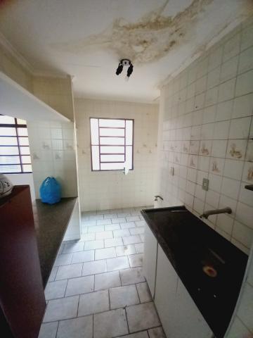 Alugar Apartamento / Padrão em Ribeirão Preto R$ 850,00 - Foto 4