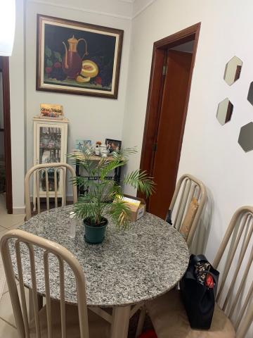 Comprar Apartamento / Padrão em Ribeirão Preto R$ 300.000,00 - Foto 2