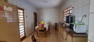 Alugar Casa / Padrão em Ribeirão Preto R$ 1.300,00 - Foto 15