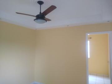 Alugar Apartamento / Padrão em Ribeirão Preto R$ 820,00 - Foto 3
