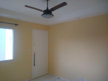 Alugar Apartamento / Padrão em Ribeirão Preto R$ 820,00 - Foto 2