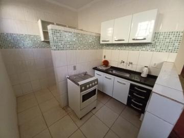 Alugar Casa / Padrão em Ribeirão Preto R$ 990,00 - Foto 3