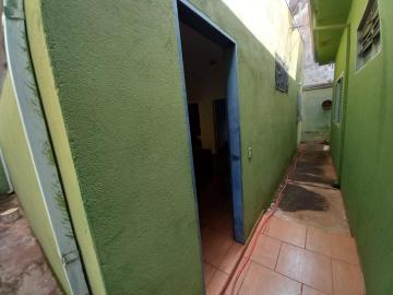 Alugar Casa / Padrão em Ribeirão Preto R$ 990,00 - Foto 4