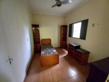 Alugar Casa / Padrão em Ribeirão Preto R$ 990,00 - Foto 2