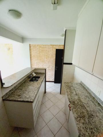 Alugar Apartamento / Padrão em Ribeirão Preto R$ 1.200,00 - Foto 4