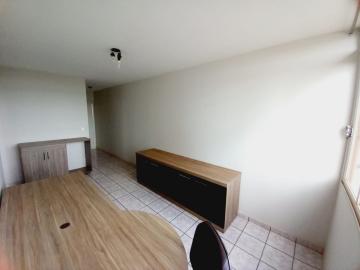 Alugar Apartamento / Padrão em Ribeirão Preto R$ 850,00 - Foto 1