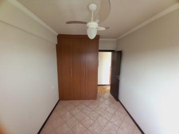 Alugar Apartamento / Padrão em Ribeirão Preto R$ 900,00 - Foto 8