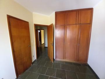 Alugar Apartamento / Padrão em Ribeirão Preto R$ 1.900,00 - Foto 13