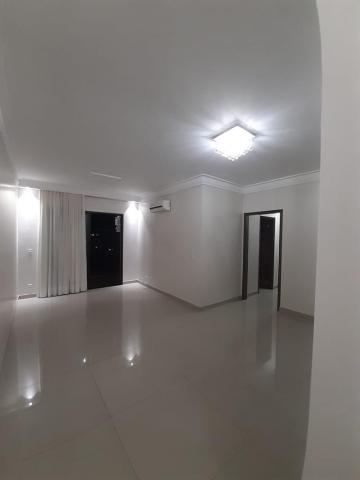 Apartamento / Padrão em Ribeirão Preto 