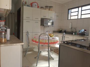 Alugar Casa / Padrão em Ribeirão Preto R$ 1.200,00 - Foto 6