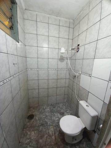 Alugar Casa / Padrão em Ribeirão Preto R$ 700,00 - Foto 5