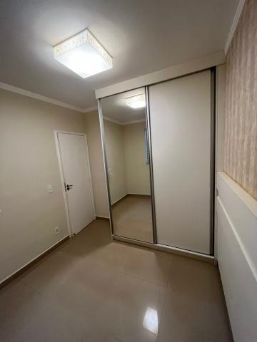 Alugar Apartamento / Padrão em Ribeirão Preto R$ 1.200,00 - Foto 10