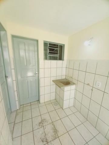 Alugar Casa / Padrão em Ribeirão Preto R$ 800,00 - Foto 8