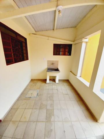 Alugar Casa / Padrão em Ribeirão Preto R$ 700,00 - Foto 8