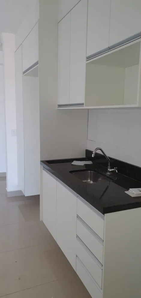 Alugar Apartamento / Padrão em Ribeirão Preto R$ 2.000,00 - Foto 2