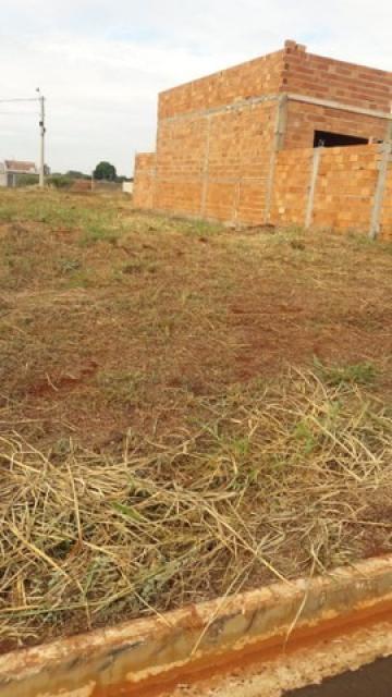 Terreno / Padrão em Cruz das Posses , Comprar por R$130.000,00